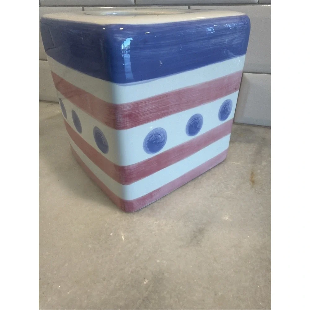 vintage Pale Red White Blue ceramic tissue cover Home Innovations GW995‎